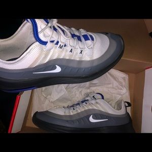 Nike Air Max Axis